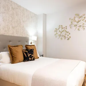 https://holidays2malaga-atarazanas-market.1costadelsol.com
